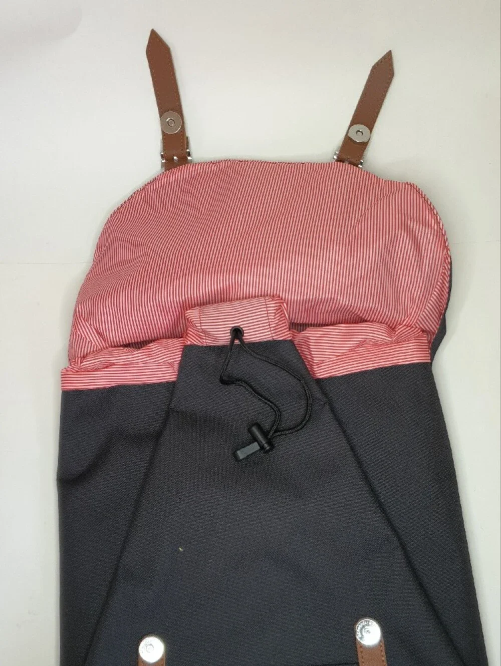 Herschel Supply Co. Retreat Backpack  NWT